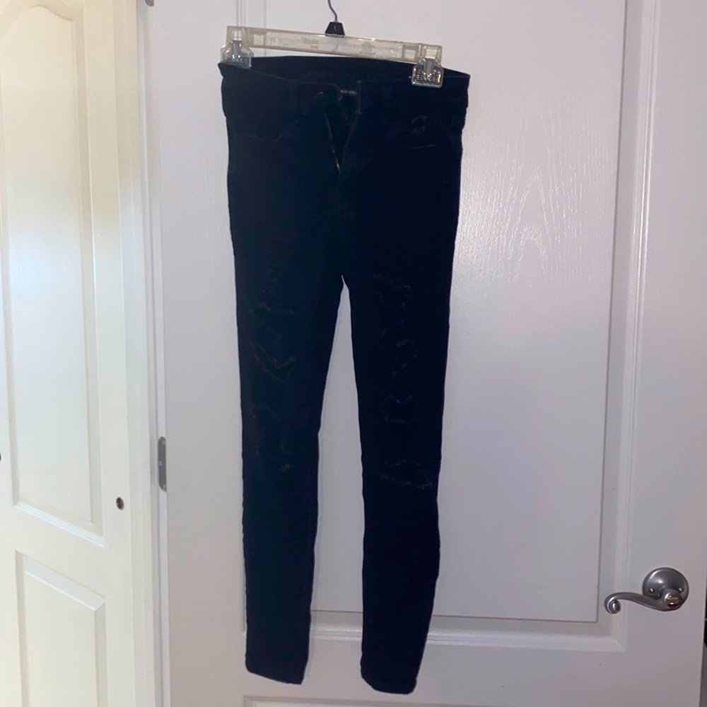 black ripped jeans skinny